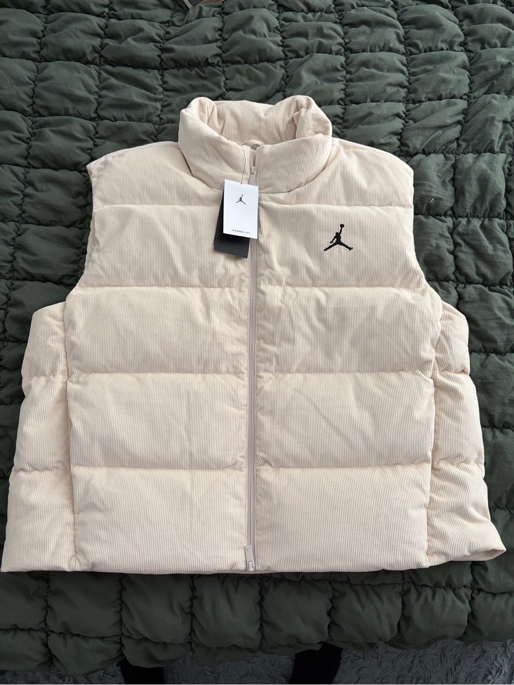 Nike Air Jordan Flight Corduroy Men's Down Vest in Bone White | HV0534-104 | XL